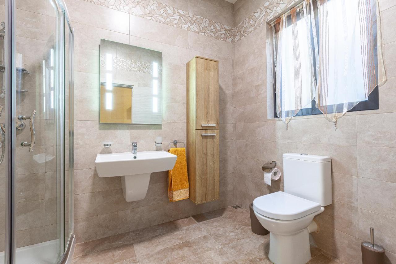 Summer Fields Penthouse With Amazing Views Apartment Sannat Ngoại thất bức ảnh